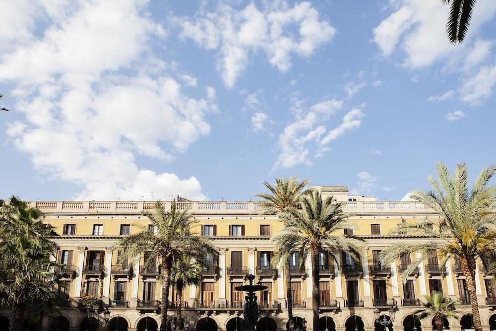 Las Ramblas Pasaje Bacardi Apartments Barcelona Bagian luar foto